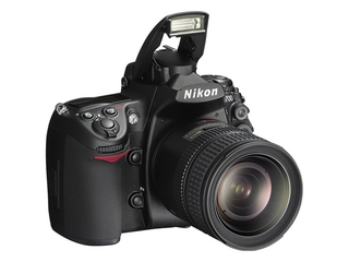 Illustration for article titled Nikon D700 DSLR Official: D3's Big Sensor In a Smaller Body for $2999